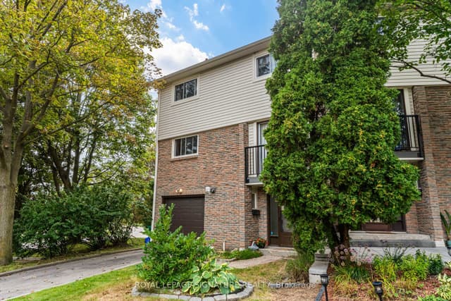 Condo Townhouse at 7251 Copenhagen Road 16, Mississauga, ON L5N 2H6