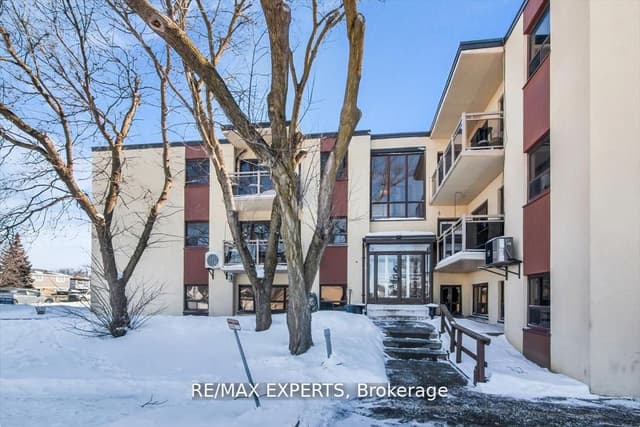 Multiplex at 16 William Street 104, Caledon, ON L7E 4V2