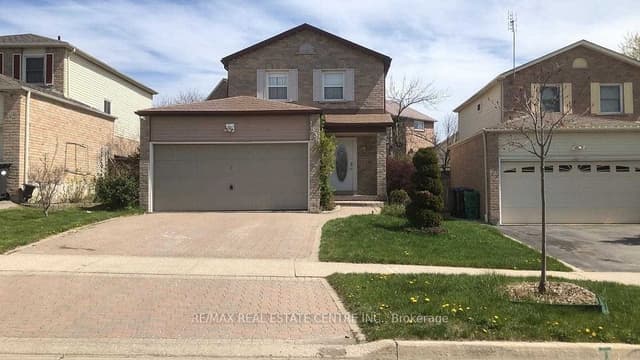 Detached at 1538 Cuthbert Avenue, Mississauga, ON L5M 3R5