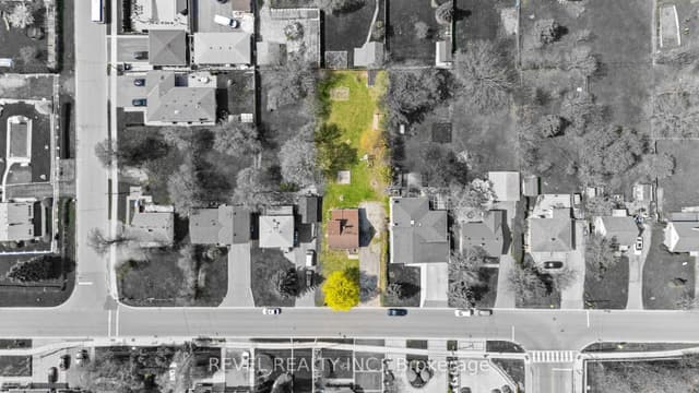 Detached at 3524 Joan Drive, Mississauga, ON L5B 1T8