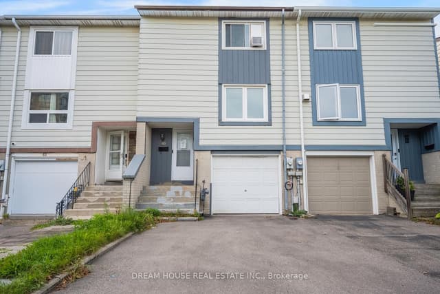 Att/Row/Townhouse at 40 Hoskins Square, Brampton, ON L6S 2N6
