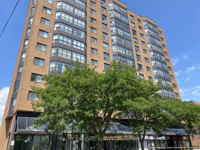 Condo Apartment at 25 Agnes Street 302, Mississauga, ON L5B 3X7