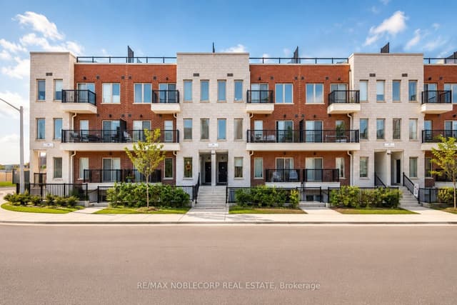 Condo Townhouse at 39 John Perkins Bull Drive 22, Toronto, ON M3K 0C3, Toronto W05