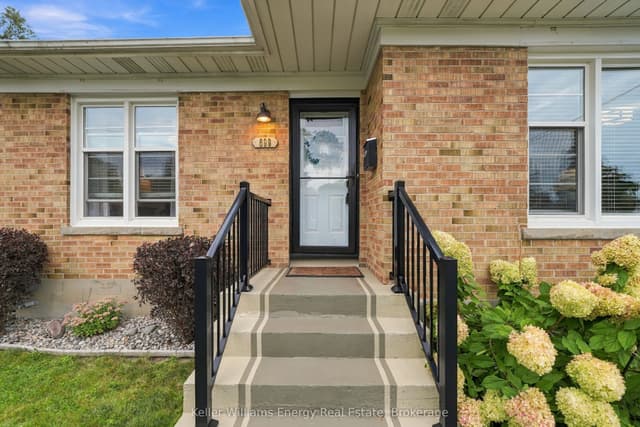 Detached at 699 Grierson Street, Oshawa, ON L1G 5J6