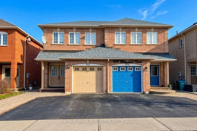 Semi-Detached at 952 Marygrace Court, Mississauga, ON L5V 2V7