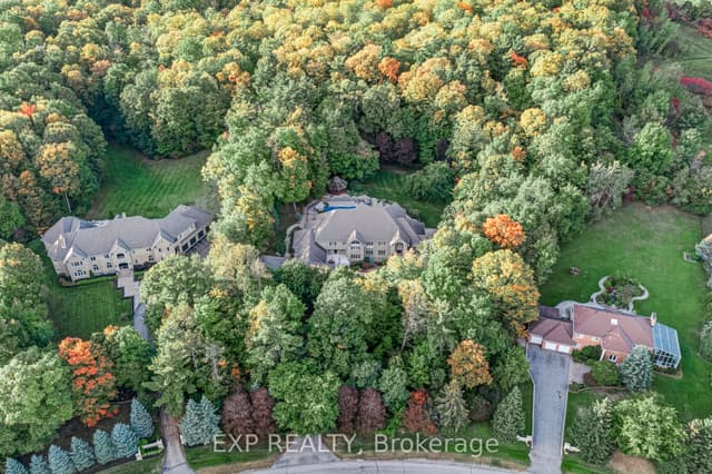 Detached at 65 Offord Crescent, Aurora, ON L4G 0K5