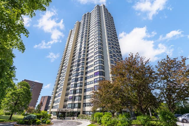 Condo Apartment at 8 Lisa Street 1906, Brampton, ON L6T 4S6