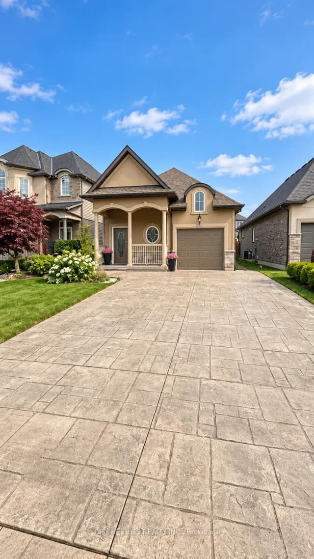 Detached at 8446 Jennfer Crescent Lower, Niagara Falls, ON L2H 0J3