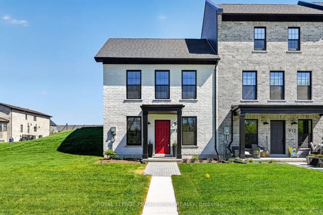 Semi-Detached at 914 Kerr Street W, Cobourg, ON K9A 1N6