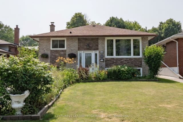 Detached at 258 Nipigon Street, Oshawa, ON L1J 4N7