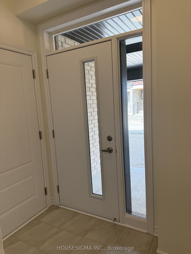 Att/Row/Townhouse at 94 Fieldfare (Upper) Road, Brampton, ON L7A 0B8