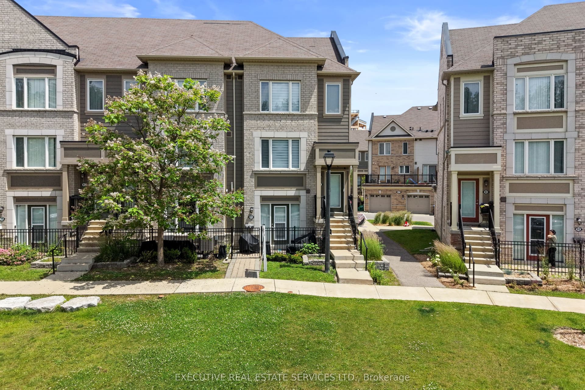 Suite 95, Unit 95 · 1 Beckenrose Crt