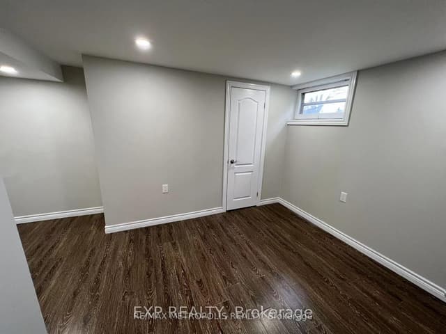Detached at 6 Mid Pines Road Bsmt, Toronto, ON M1G 2L6, Toronto E09