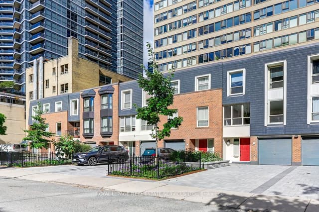 Condo Townhouse at 48 Granby Street 6, Toronto, ON M5B 2J5, Toronto C08