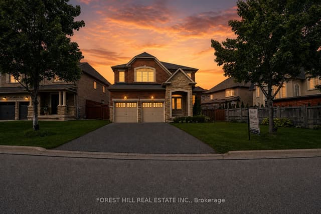 Detached at 22 Mccombe Lane, Vaughan, ON L6A 4G2