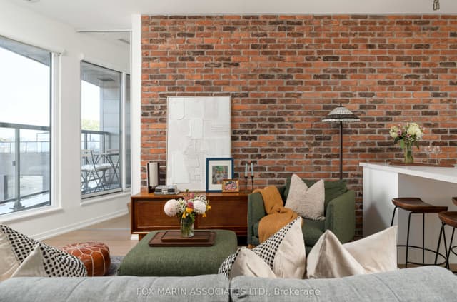 Condo Apartment at 138 St Helens Avenue 512, Toronto, ON M6H 0B8, Toronto C01