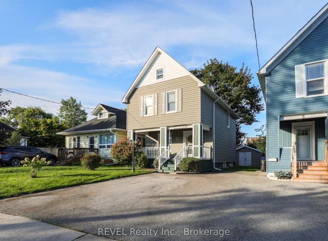 Detached at 3 Victoria Street, St. Catharines, ON L2S 2K8