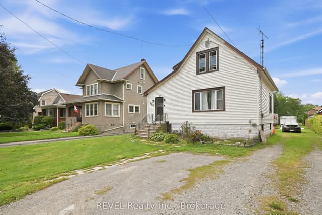 Detached at 116 Steele Street, Port Colborne, ON L3K 4X5