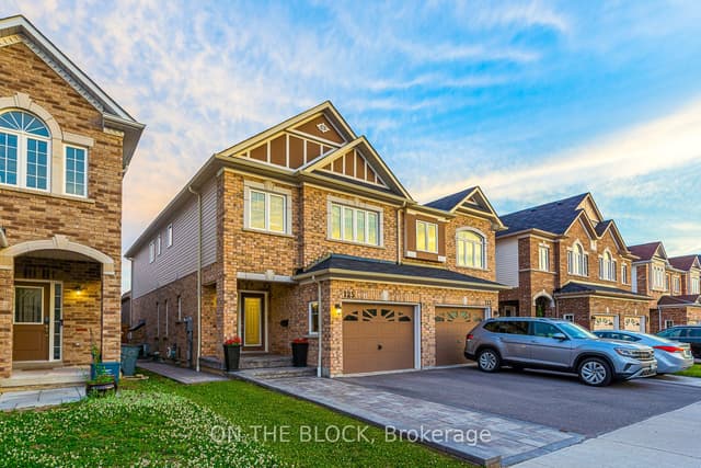 Semi-Detached at 125 Leney Street, Ajax, ON L1Z 0T6