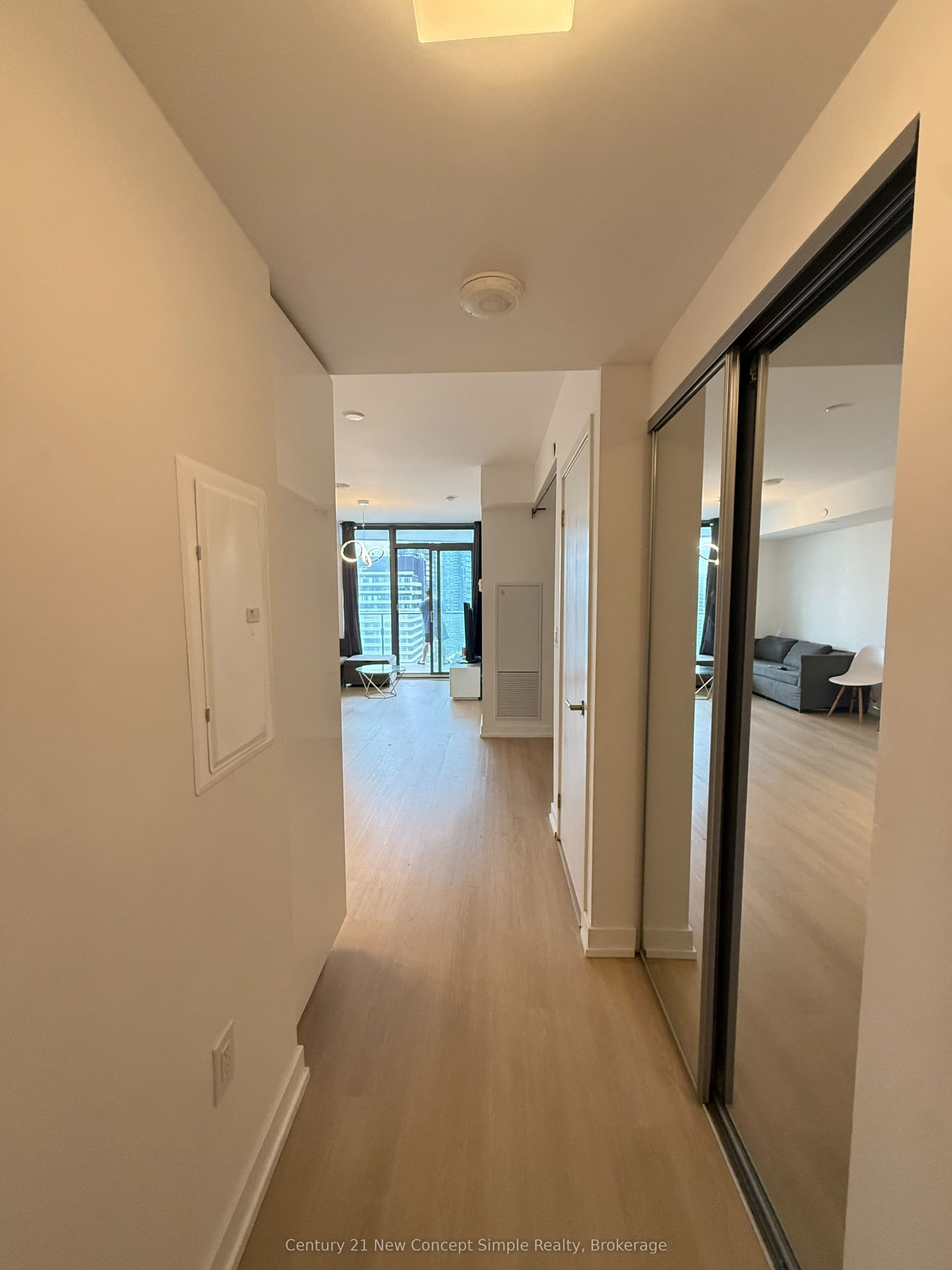 Suite 3604 · Floor 36, Unit 3604 · 11 Wellesley St W