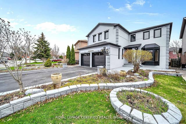 Detached at 6062 Prairie Circle, Mississauga, ON L5N 5C5