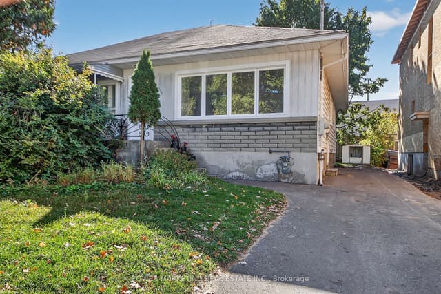 Semi-Detached at 528 MUTUAL Street, Overbrook - Castleheights and Area, ON K1K 1C6