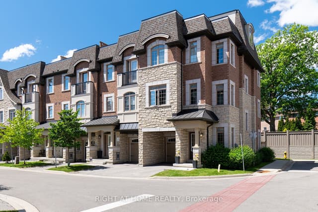 Att/Row/Townhouse at 2 Queen Mary Court, Vaughan, ON L4L 0H9