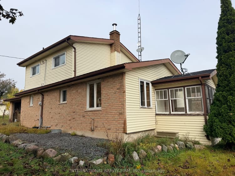 420 County Rd #35, R.R. #1 Road