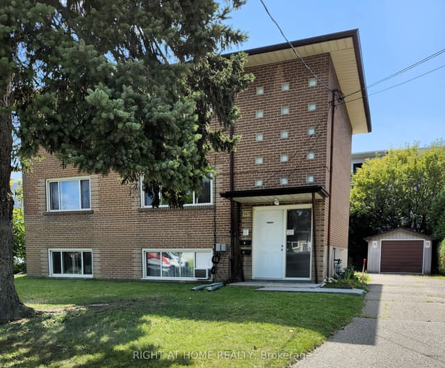 Triplex at 343 Frontenac Avenue, Oshawa, ON L1J 2A7