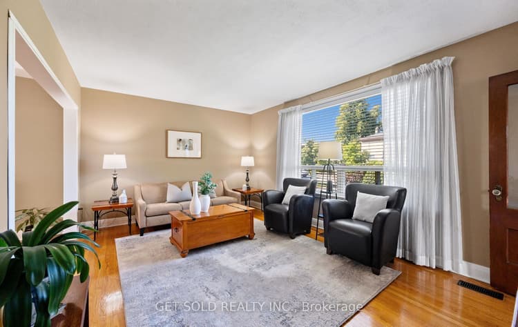 25 Allenby Avenue