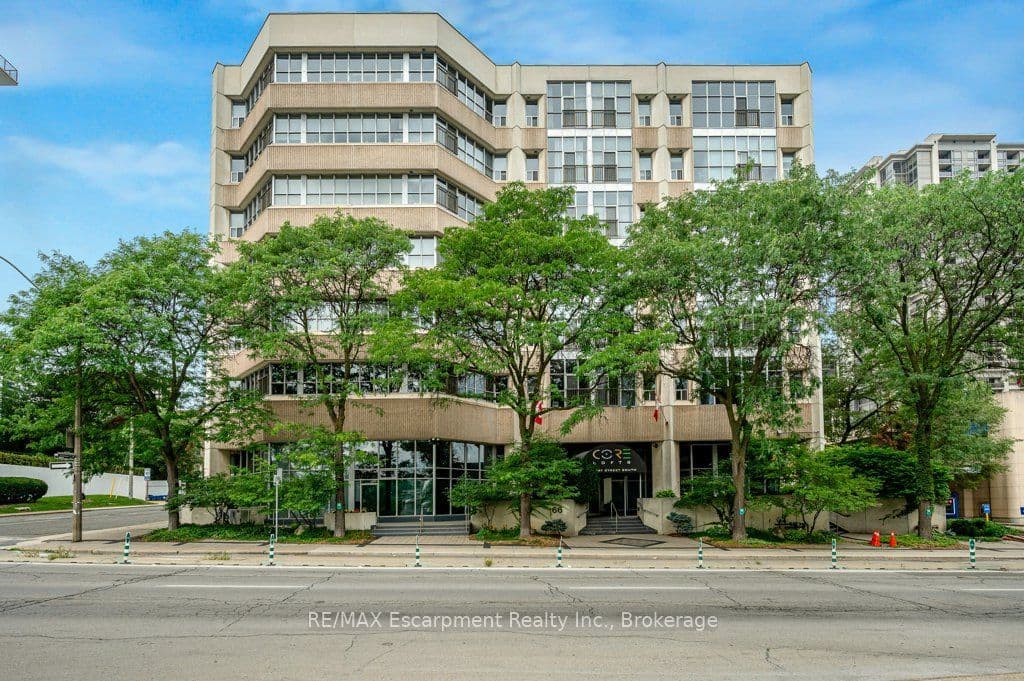 Suite 107 · Floor 1, Unit 107 · 66 Bay St S