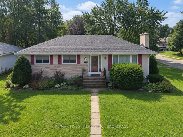 Detached at 58 Princeton Place, Loyalist, ON K7N 1E6