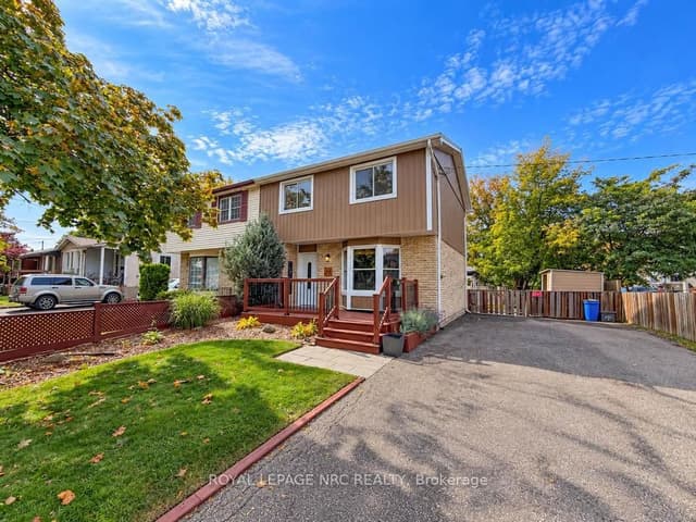 Semi-Detached at 51 Stanmary Drive, St. Catharines, ON L2N 5T6