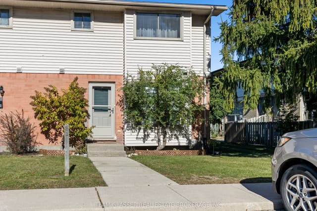 Condo Townhouse at 355 Sandringham Crescent 53, London South, ON N6C 5K3