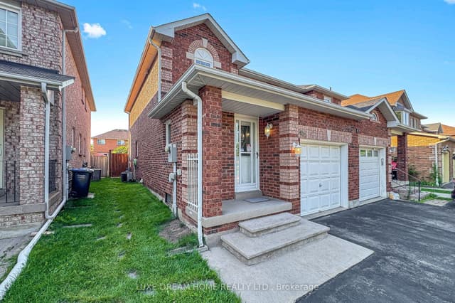 Semi-Detached at 3937 Stoneham Way, Mississauga, ON L5N 6Y6