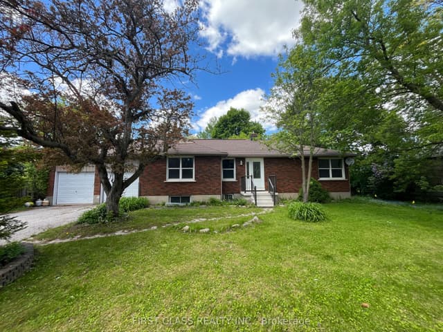Detached at 66 North Lake Road, Richmond Hill, ON L4E 3A2