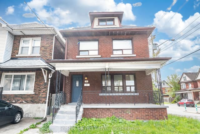 Detached at 35 Chestnut Avenue, Hamilton, ON L8L 6K5