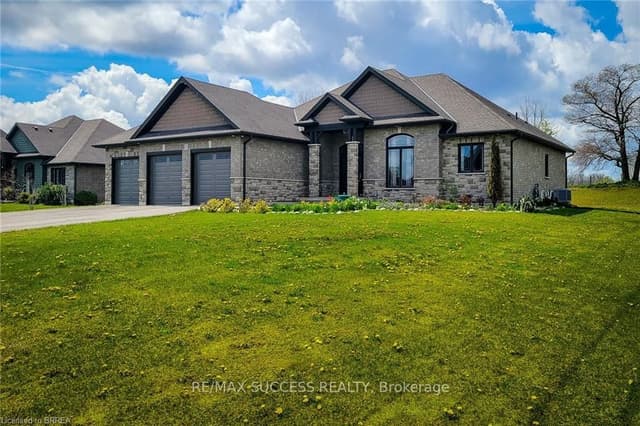 Detached at 23 Tedley Boulevard, Brantford, ON N3T 0E3