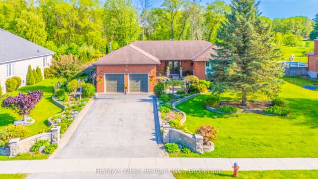 Detached at 2559 Line 6 Line, Bradford West Gwillimbury, ON L3Z 2B2