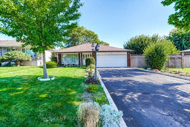 Detached at 76 Birchview Crescent, Caledon, ON L7E 3X1