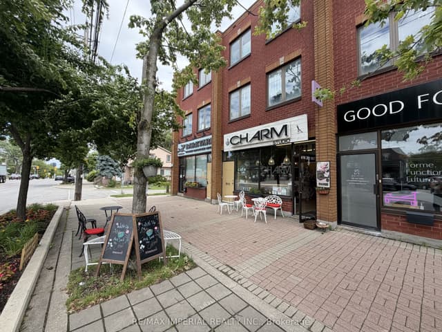 Att/Row/Townhouse at 621B&C The Queensway, Toronto, ON M8Y 1K4, Toronto W07