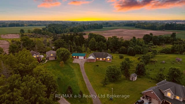 Detached at 8827 Prince Street, Dutton/Dunwich, ON N0L 1P0
