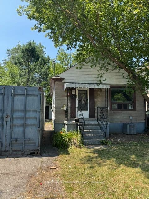 Detached at 74 Sixteenth Street, Toronto, ON M8V 3K1, Toronto W06
