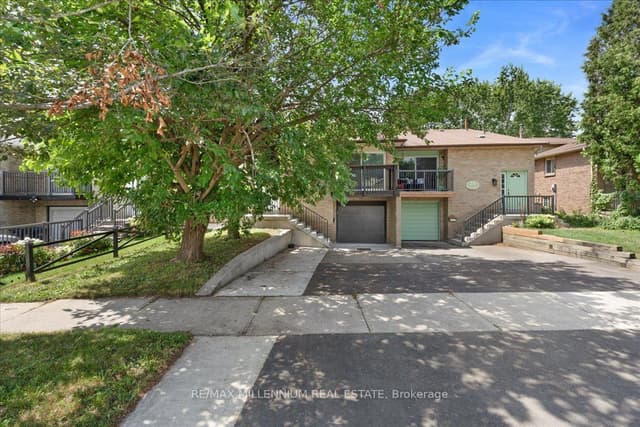 Semi-Detached at 26 Talbot Street, Brampton, ON L6X 2P5