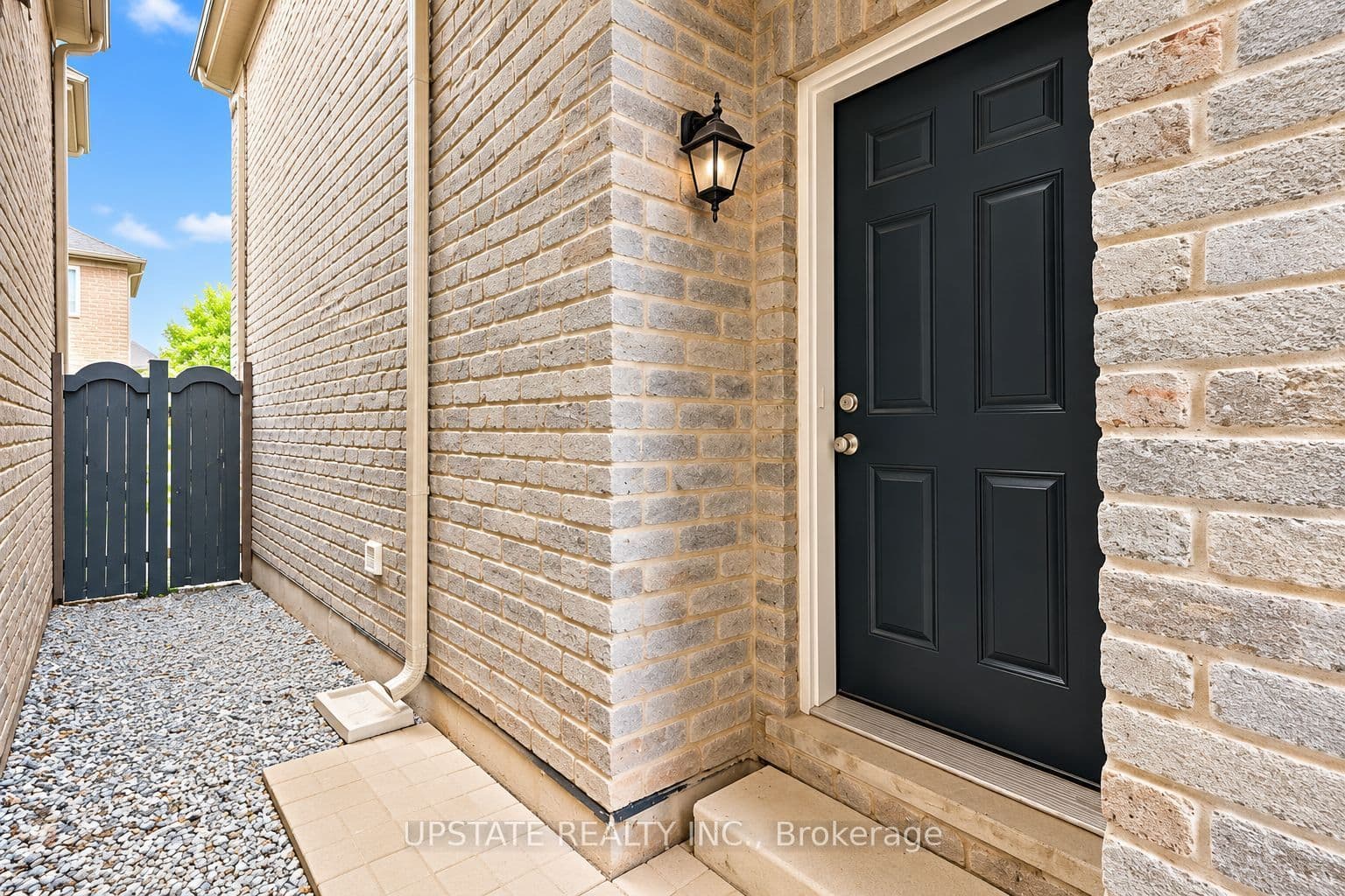 Unit (Basement) · 8 Sage Meadow Cres