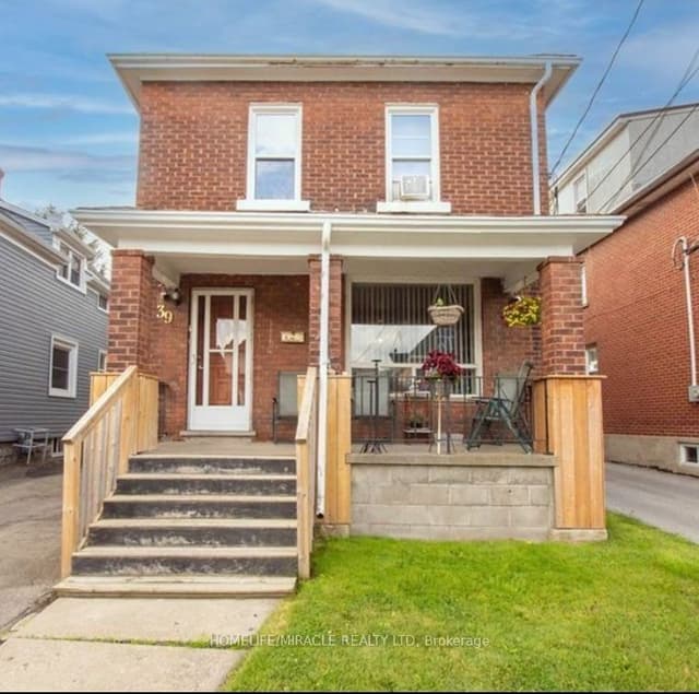 Detached at 39 Park Street, Welland, ON L3B 4M3