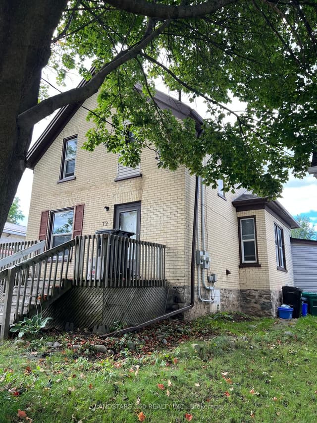 Detached at 72 Breithaupt Street, Waterloo, ON N2H 5H8