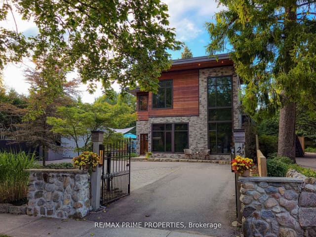 Detached at 227 Second Street, Whitchurch-Stouffville, ON L4A 1B9