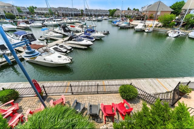 Att/Row/Townhouse at 65 Sunvale Place W, Hamilton, ON L8E 4Z6