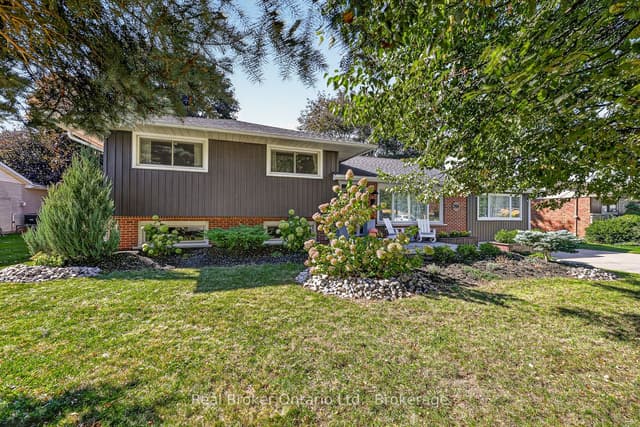 Detached at 291 Briarhill Road, Woodstock, ON N4S 7T4